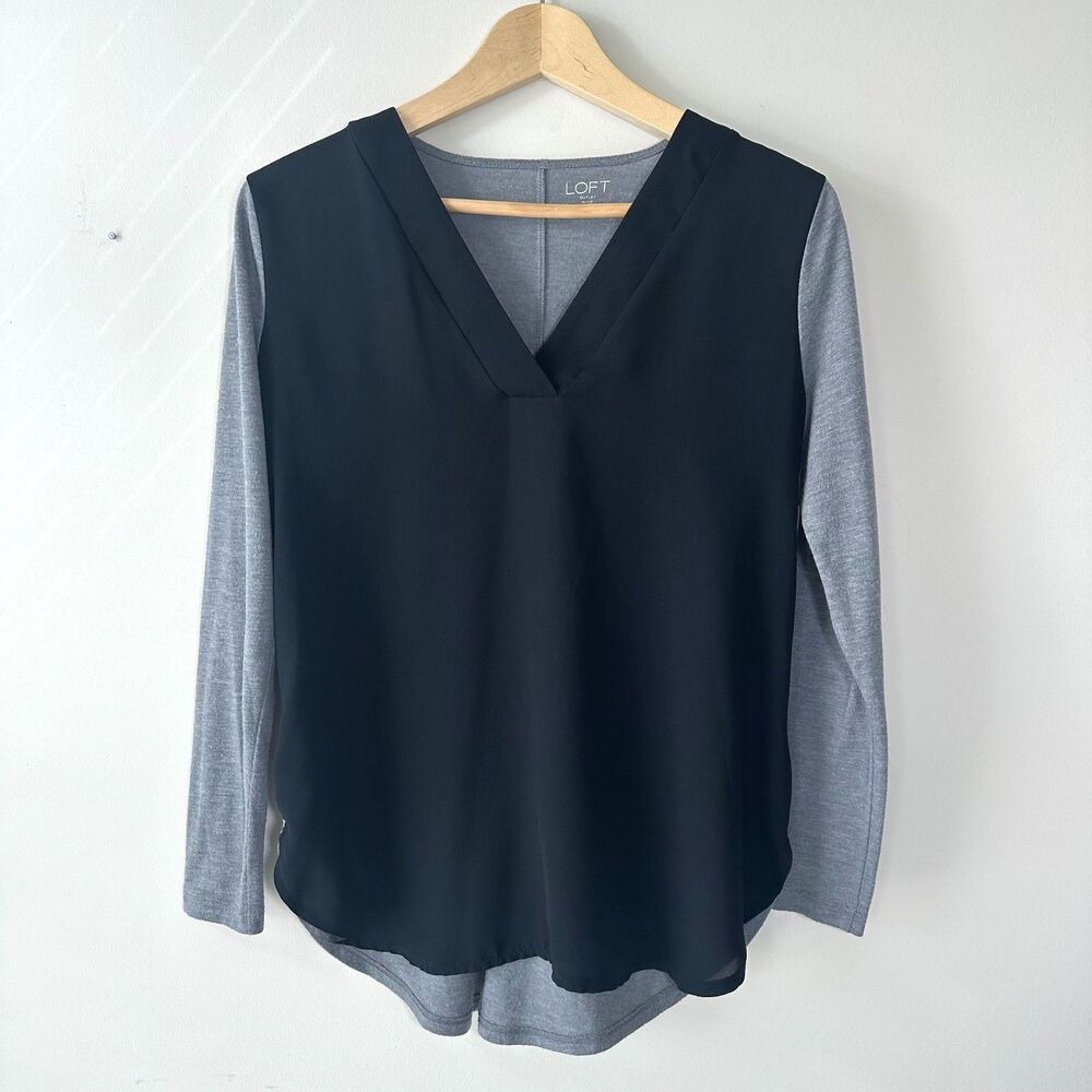 LOFT Women’s Shirt Knit Top Blouse Black Gray Petite S Mixed Fabric V-Neck